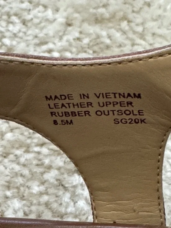 Michael Kors Brown Leather MK Thong Sandals with Gold Logo - Picture 5 of 5